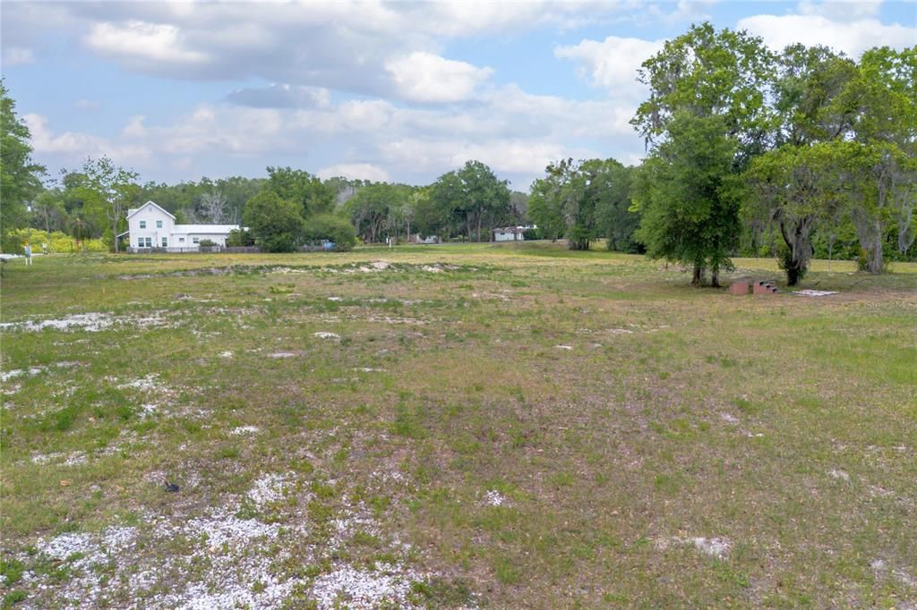 На продажу: $925,000 (7.21 acres)