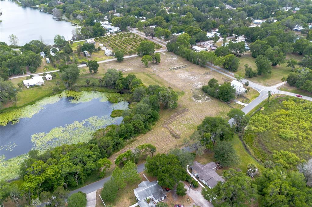 На продажу: $925,000 (7.21 acres)