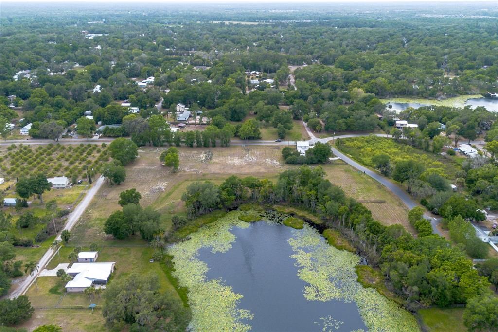 На продажу: $925,000 (7.21 acres)