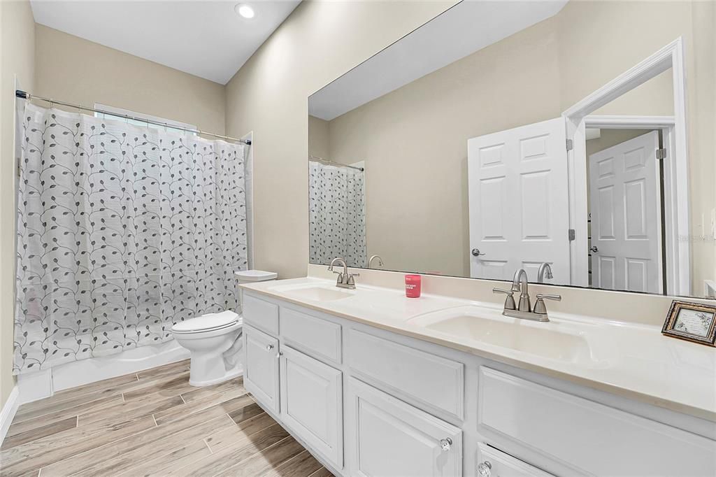 Active With Contract: $510,000 (3 beds, 2 baths, 2030 Square Feet)