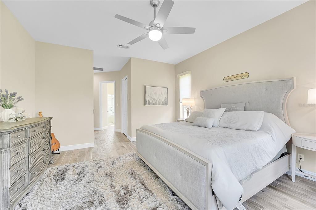 Active With Contract: $510,000 (3 beds, 2 baths, 2030 Square Feet)