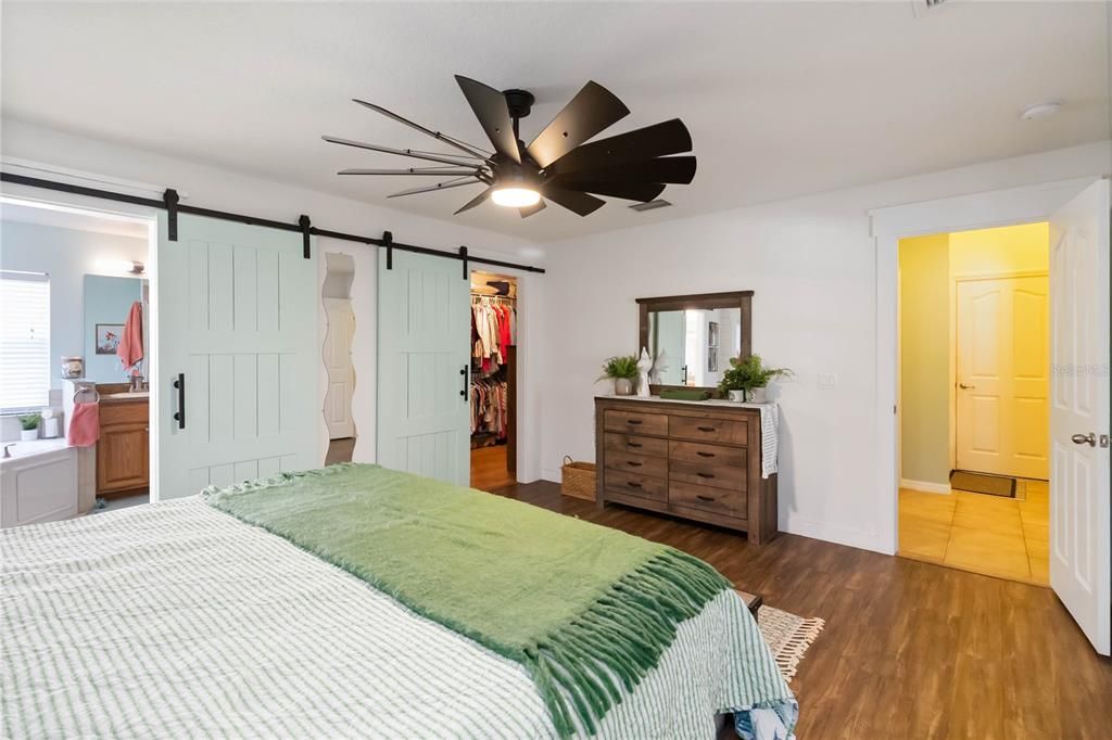 For Sale: $649,000 (3 beds, 2 baths, 2016 Square Feet)