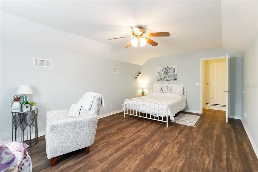 For Sale: $649,000 (3 beds, 2 baths, 2016 Square Feet)