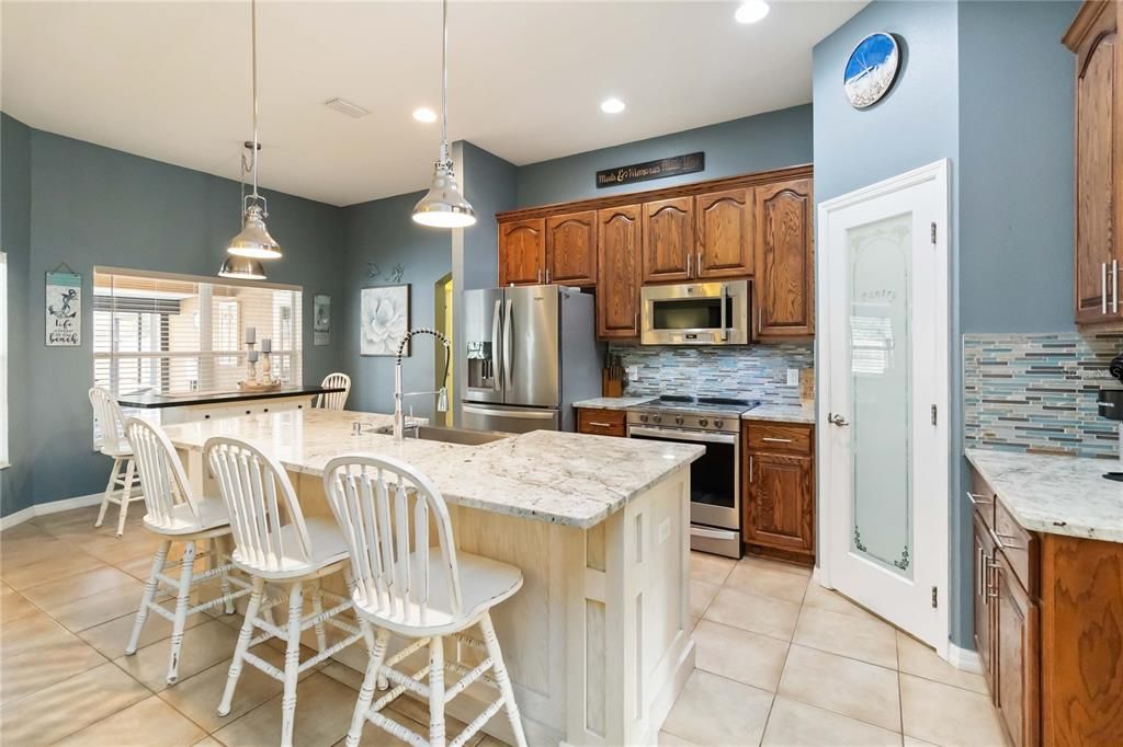 For Sale: $649,000 (3 beds, 2 baths, 2016 Square Feet)