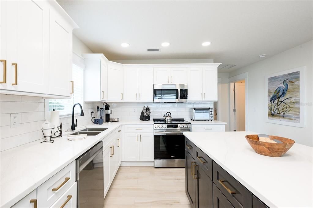 待售: $1,790,000 (0 贝兹, 0 浴室, 2736 平方英尺)