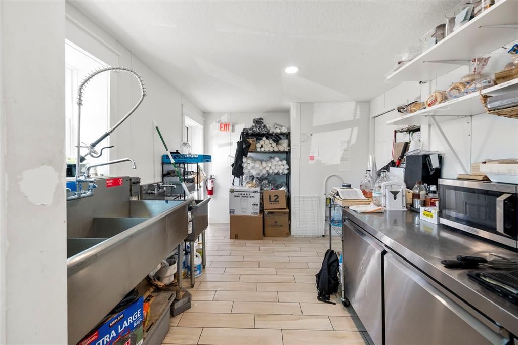 待售: $1,790,000 (0 贝兹, 0 浴室, 2736 平方英尺)