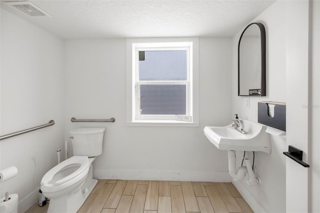 待售: $1,790,000 (0 贝兹, 0 浴室, 2736 平方英尺)