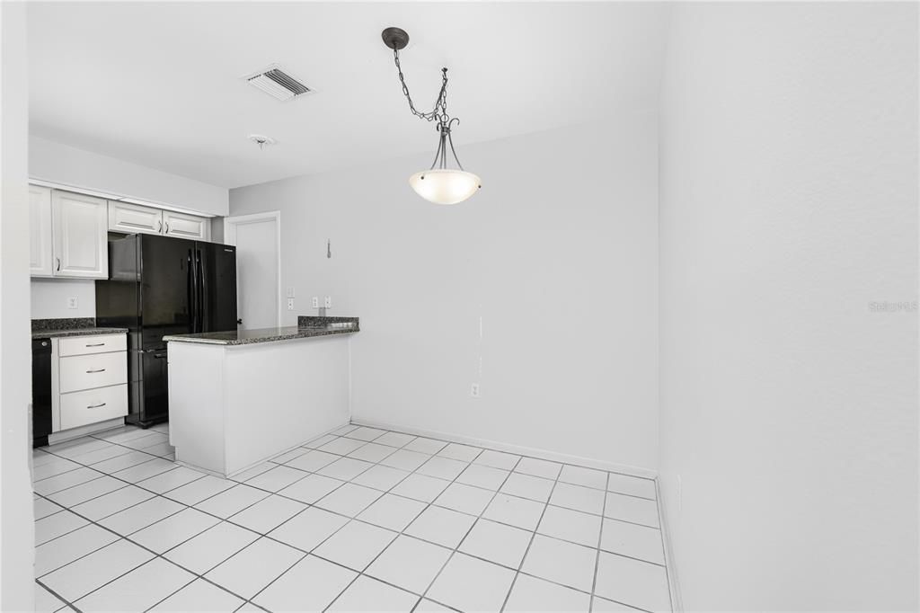 En Venta: $289,000 (2 camas, 3 baños, 1544 Pies cuadrados)