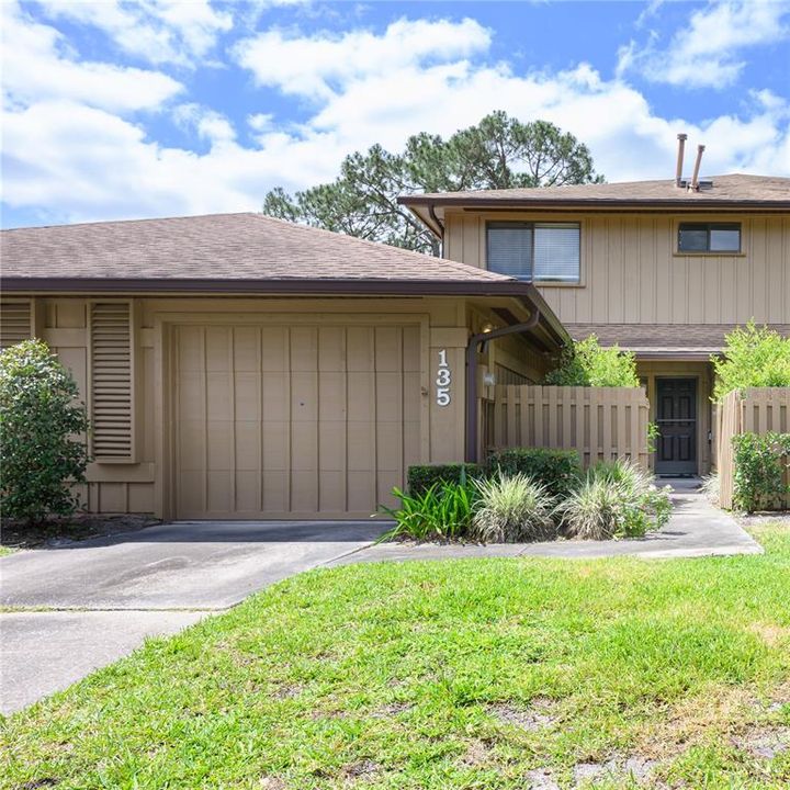 En Venta: $289,000 (2 camas, 3 baños, 1544 Pies cuadrados)