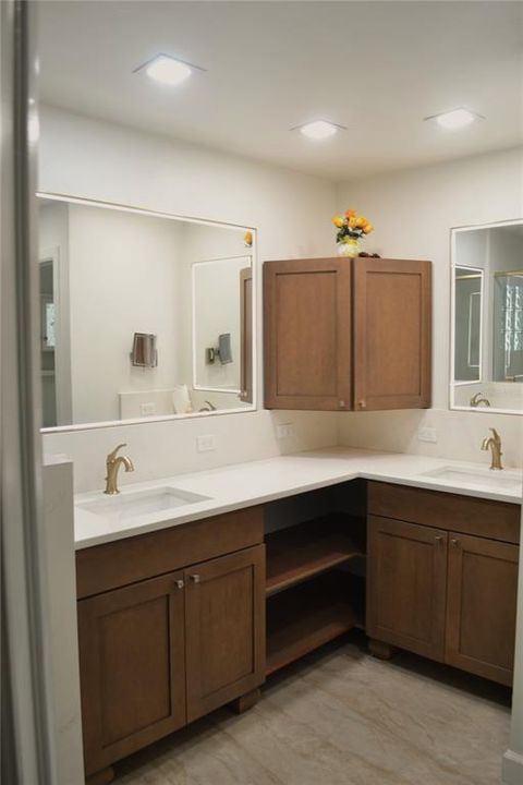 For Sale: $425,000 (3 beds, 2 baths, 1309 Square Feet)