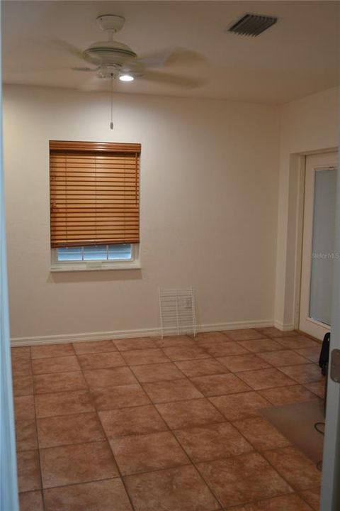 For Sale: $425,000 (3 beds, 2 baths, 1309 Square Feet)