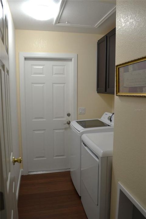 For Sale: $425,000 (3 beds, 2 baths, 1309 Square Feet)