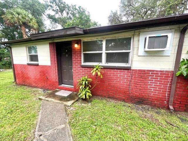Activo con contrato: $359,000 (4 camas, 0 baños, 1296 Pies cuadrados)