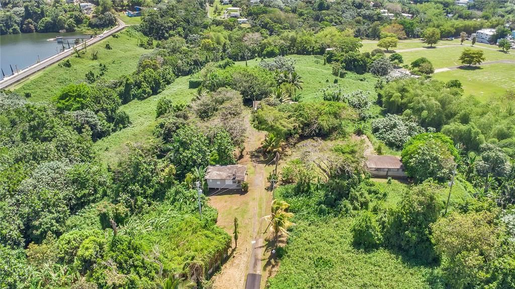 待售: $1,150,000 (14.17 acres)