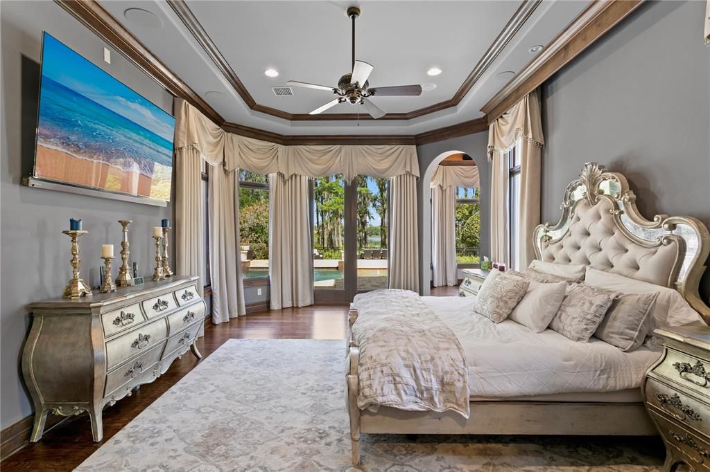 For Sale: $3,775,000 (5 beds, 5 baths, 6783 Square Feet)