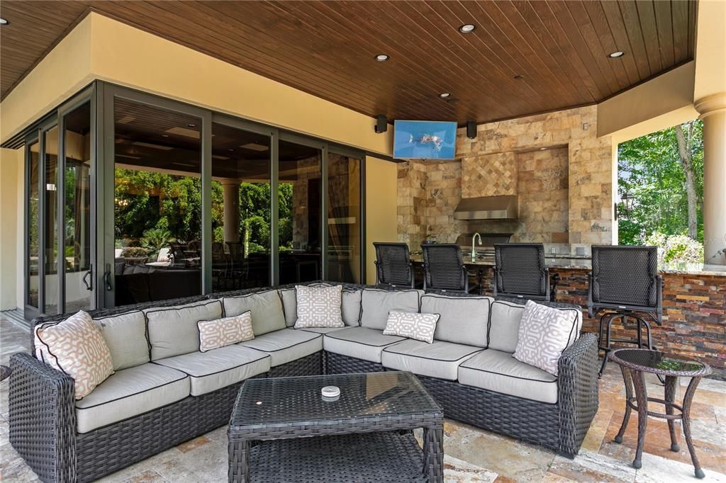 For Sale: $3,775,000 (5 beds, 5 baths, 6783 Square Feet)