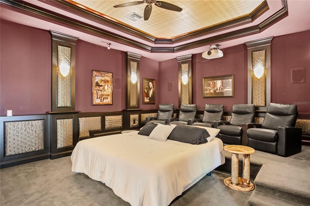 For Sale: $3,775,000 (5 beds, 5 baths, 6783 Square Feet)