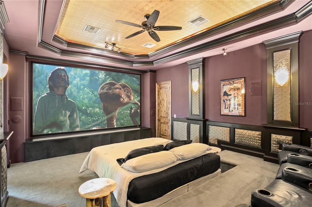 For Sale: $3,775,000 (5 beds, 5 baths, 6783 Square Feet)