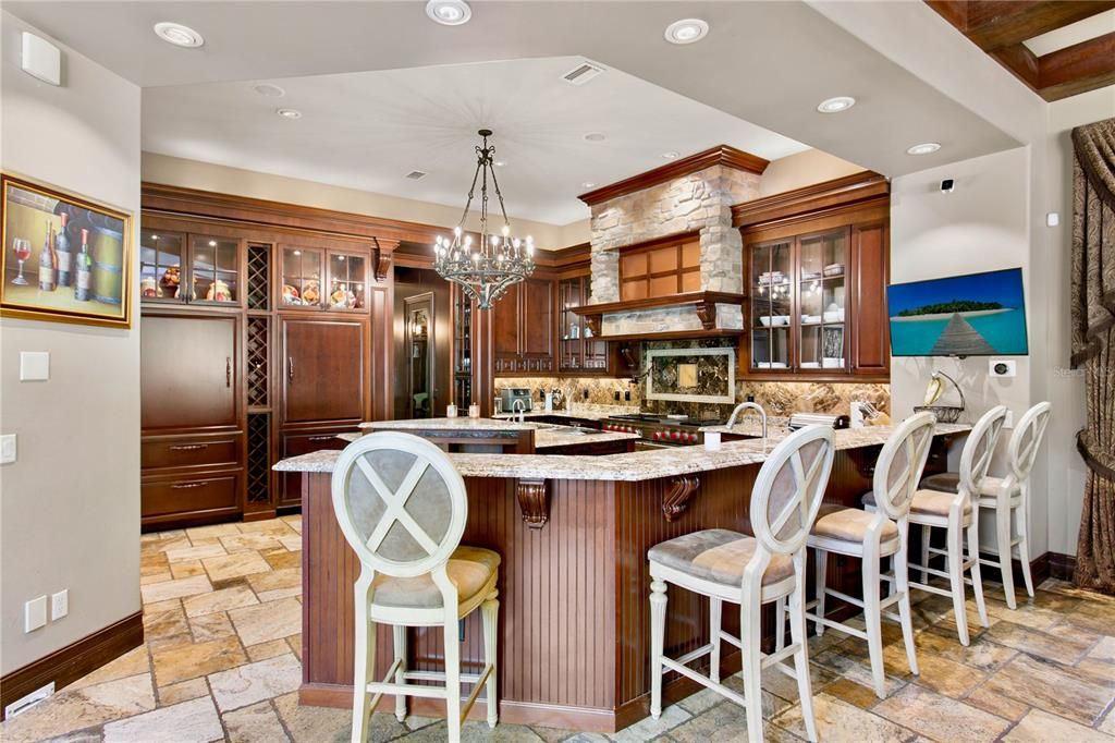 For Sale: $3,775,000 (5 beds, 5 baths, 6783 Square Feet)