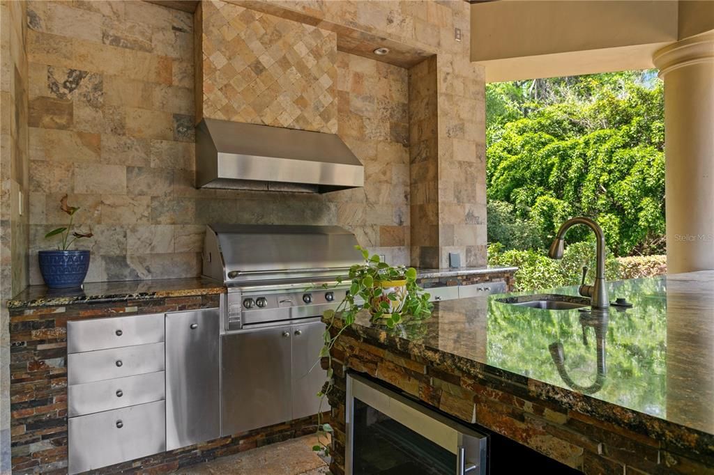 For Sale: $3,775,000 (5 beds, 5 baths, 6783 Square Feet)