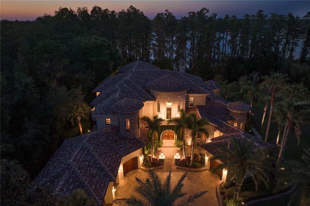 For Sale: $3,775,000 (5 beds, 5 baths, 6783 Square Feet)