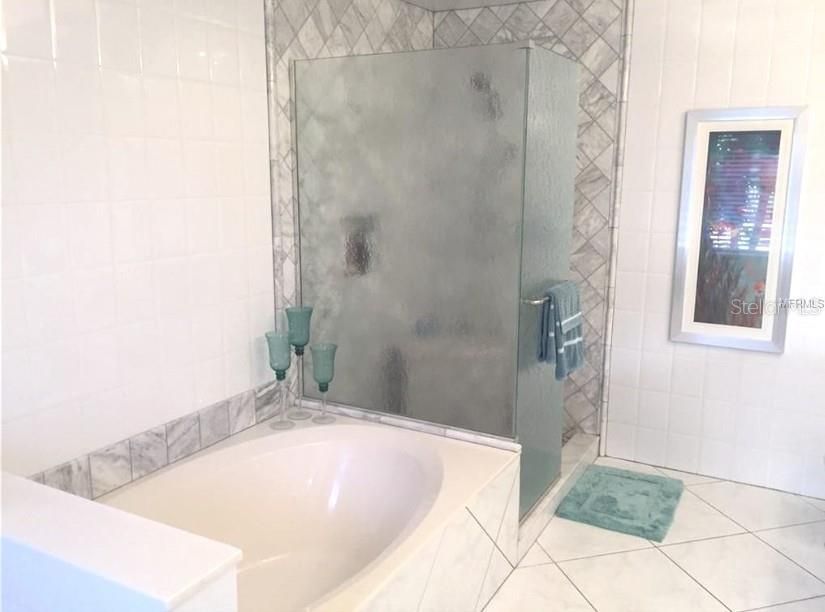 出租: $5,000 (3 贝兹, 2 浴室, 2172 平方英尺)