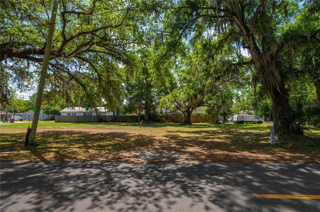 最近售出: $31,500 (0.10 acres)