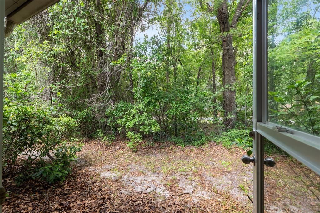 For Sale: $199,000 (2 beds, 2 baths, 1406 Square Feet)