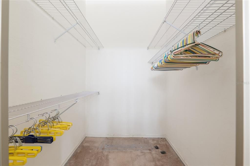 For Sale: $199,000 (2 beds, 2 baths, 1406 Square Feet)