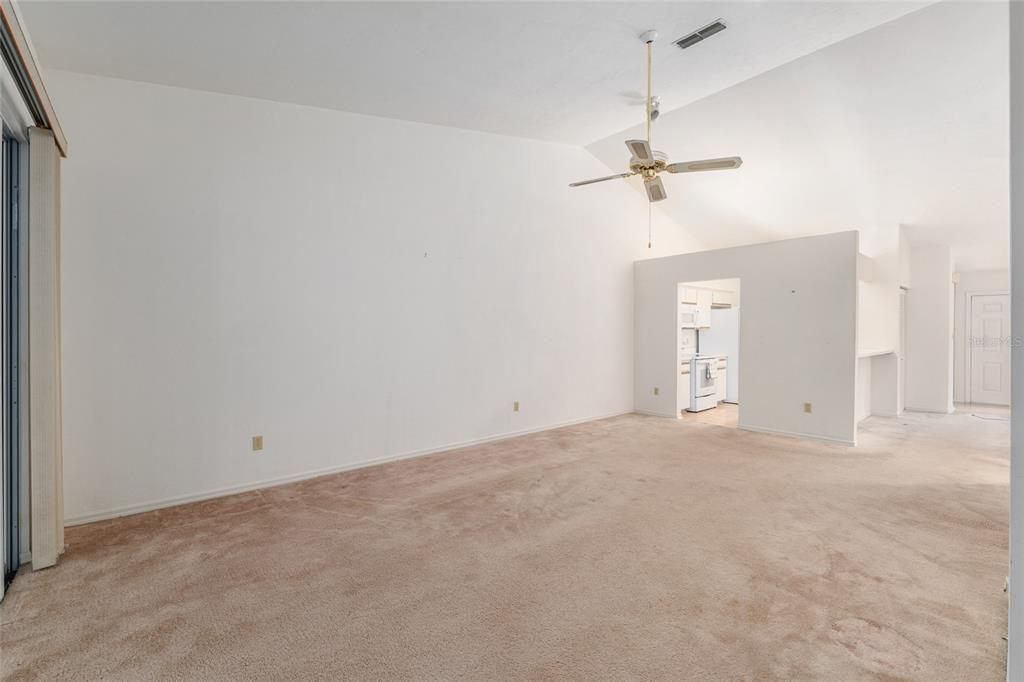 For Sale: $199,000 (2 beds, 2 baths, 1406 Square Feet)