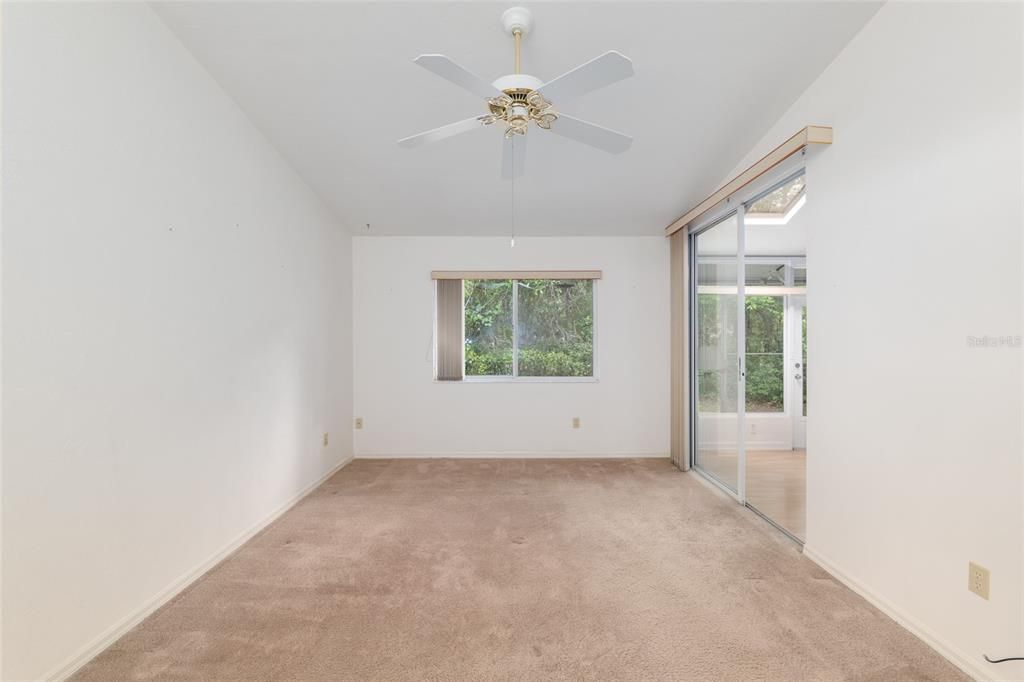 For Sale: $199,000 (2 beds, 2 baths, 1406 Square Feet)