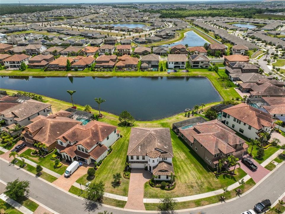 待售: $840,000 (5 贝兹, 4 浴室, 4389 平方英尺)