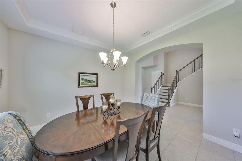 待售: $840,000 (5 贝兹, 4 浴室, 4389 平方英尺)