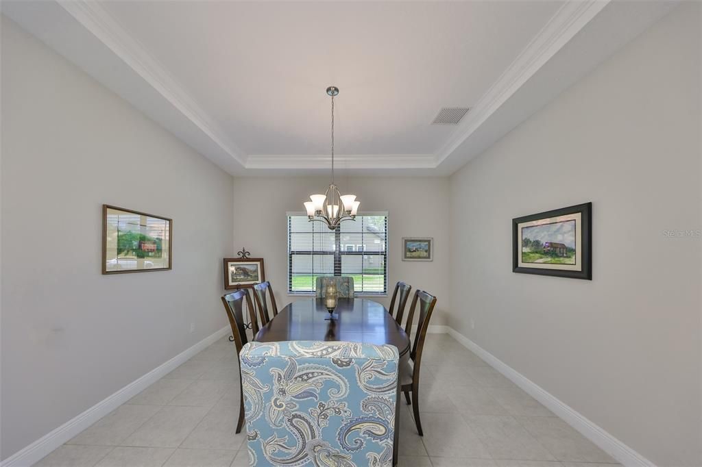 待售: $840,000 (5 贝兹, 4 浴室, 4389 平方英尺)