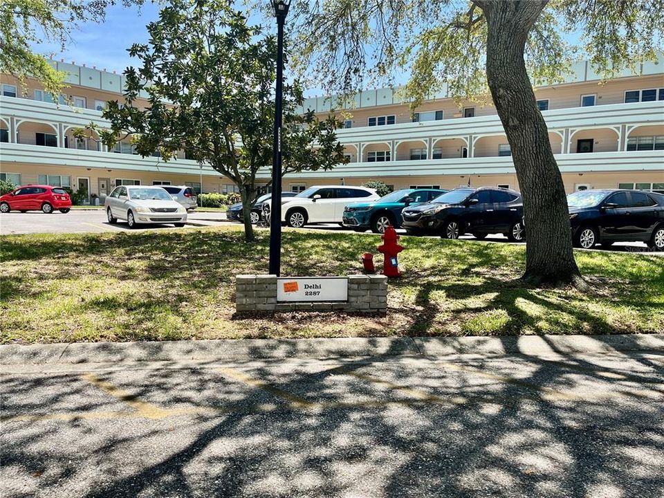 Activo con contrato: $123,900 (2 camas, 2 baños, 1070 Pies cuadrados)