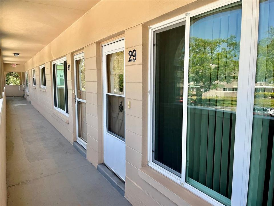 Activo con contrato: $123,900 (2 camas, 2 baños, 1070 Pies cuadrados)