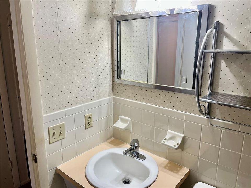 Activo con contrato: $123,900 (2 camas, 2 baños, 1070 Pies cuadrados)