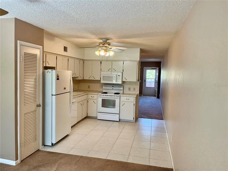 Activo con contrato: $123,900 (2 camas, 2 baños, 1070 Pies cuadrados)