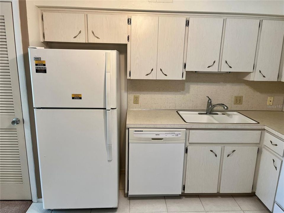 Activo con contrato: $123,900 (2 camas, 2 baños, 1070 Pies cuadrados)