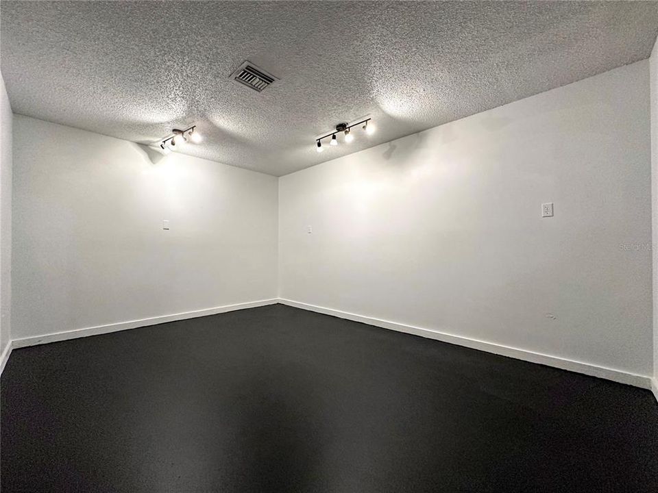 En Venta: $28,800 (0 camas, 0 baños, 1600 Pies cuadrados)