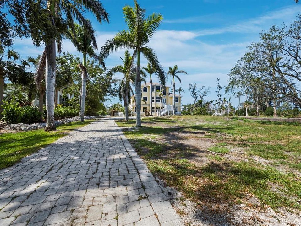 На продажу: $1,600,000 (3 спален, 2 ванн, 2559 Квадратных фут)