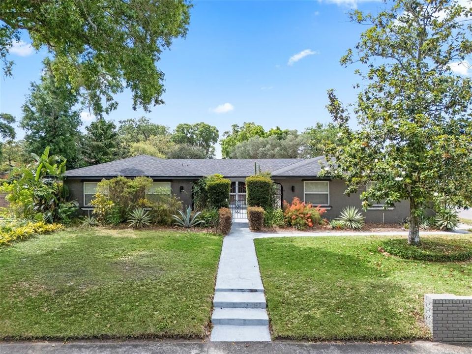 Recently Sold: $550,000 (4 beds, 2 baths, 2130 Square Feet)