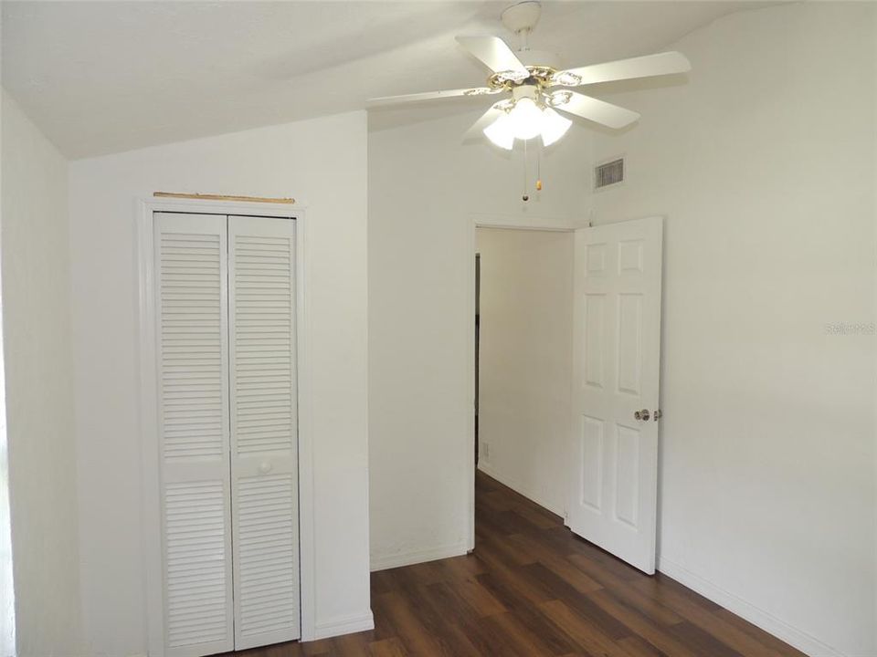 待售: $179,900 (3 贝兹, 1 浴室, 1036 平方英尺)