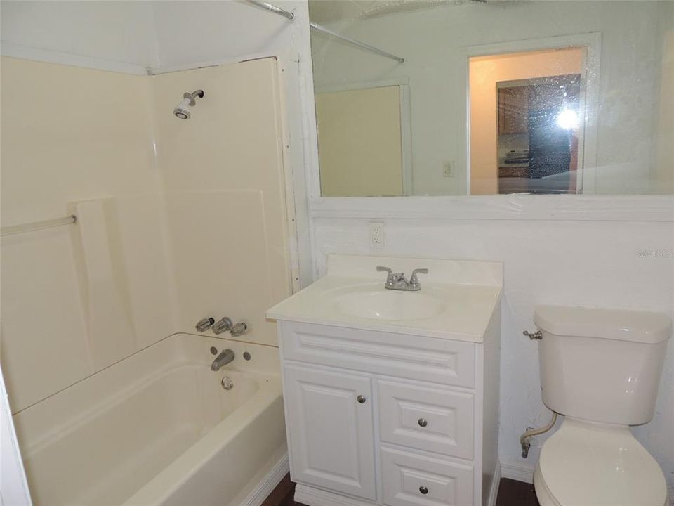 待售: $179,900 (3 贝兹, 1 浴室, 1036 平方英尺)