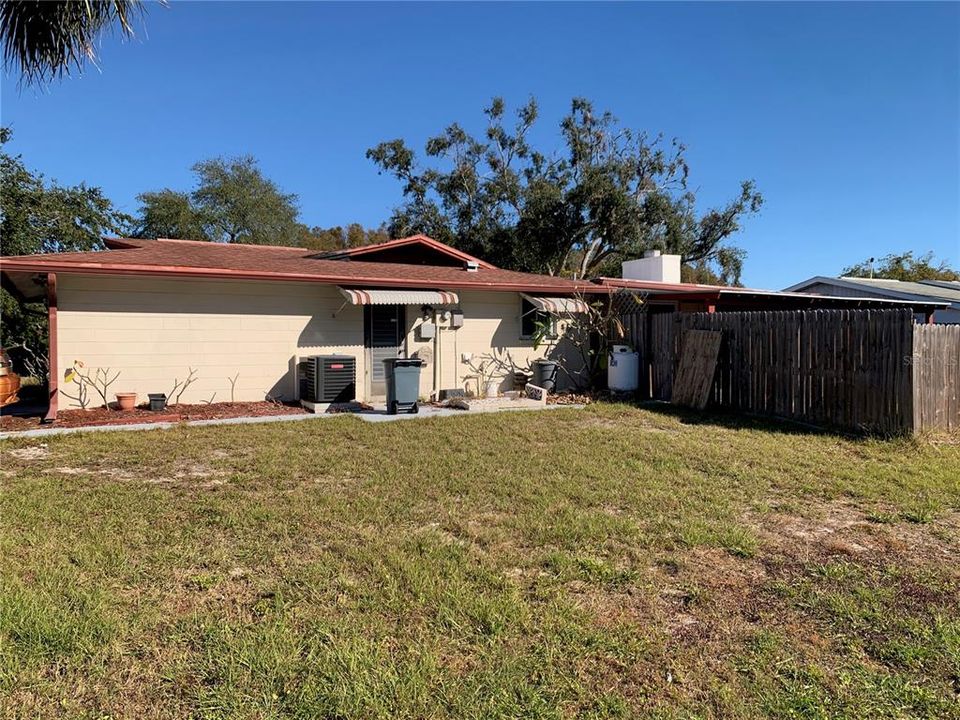 Activo con contrato: $139,900 (3 camas, 3 baños, 1640 Pies cuadrados)