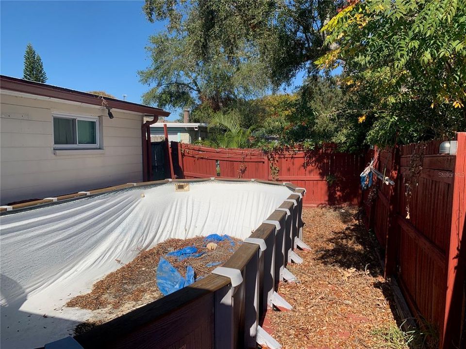 Activo con contrato: $139,900 (3 camas, 3 baños, 1640 Pies cuadrados)