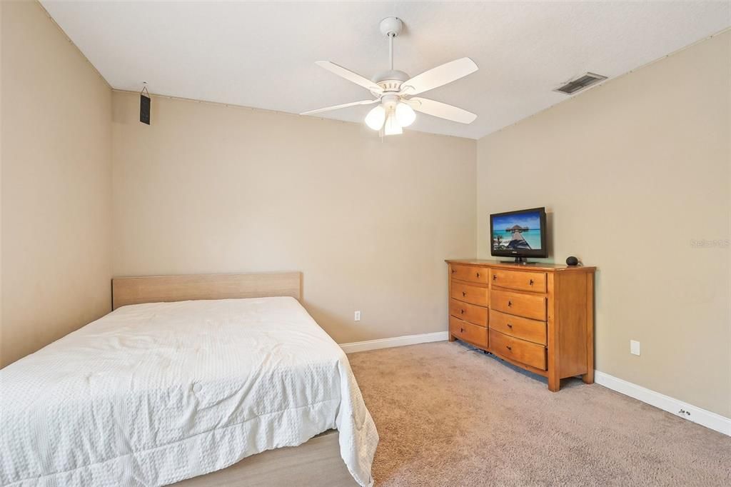 For Sale: $498,900 (5 beds, 4 baths, 3129 Square Feet)