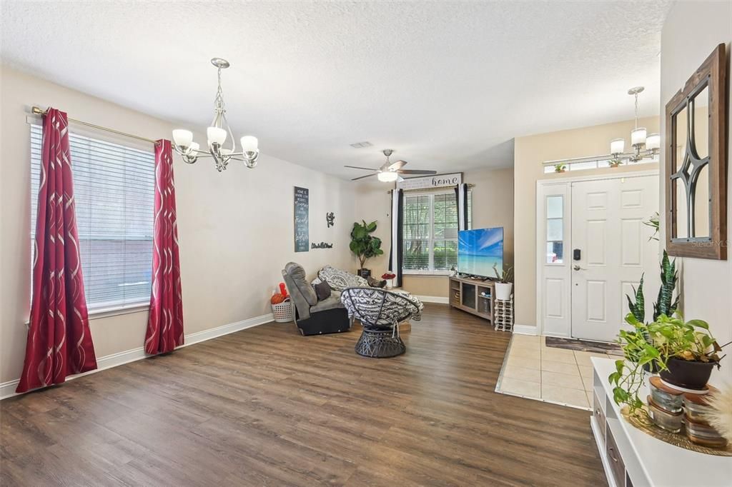 For Sale: $498,900 (5 beds, 4 baths, 3129 Square Feet)