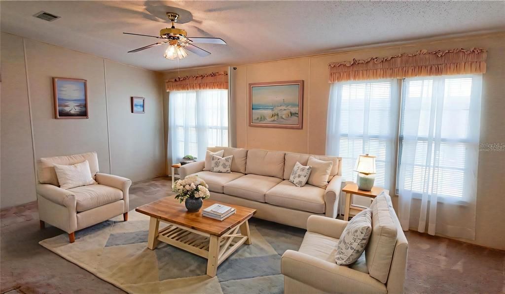 Activo con contrato: $153,500 (2 camas, 2 baños, 1248 Pies cuadrados)