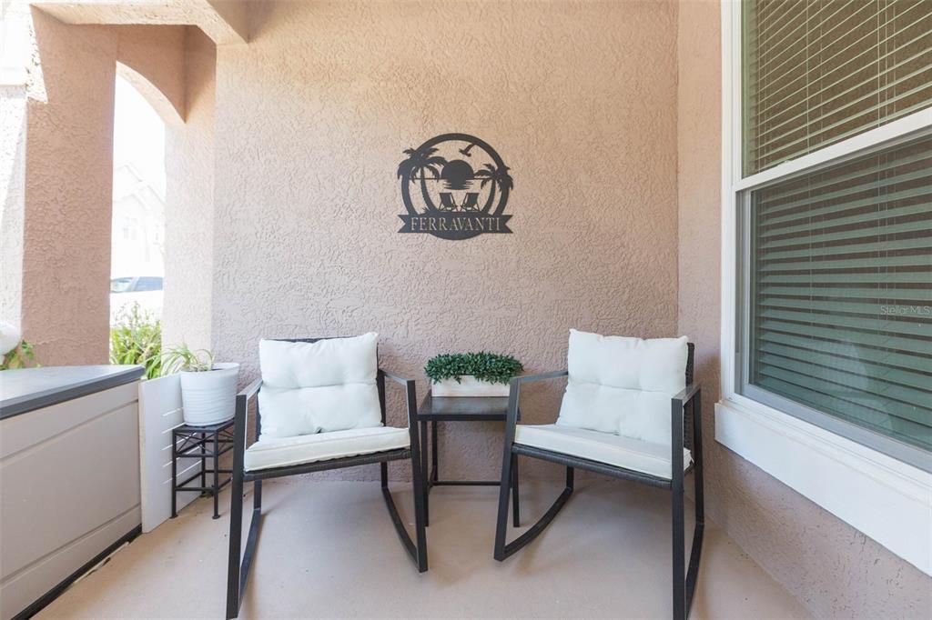 For Sale: $148,000 (1 beds, 1 baths, 830 Square Feet)